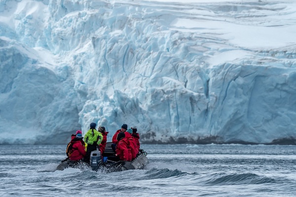 Antarctica on a budget guide 2.jpg