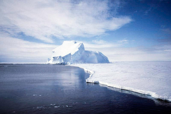 Iceberg the size of Bali poised to break off the Antarctic shelf