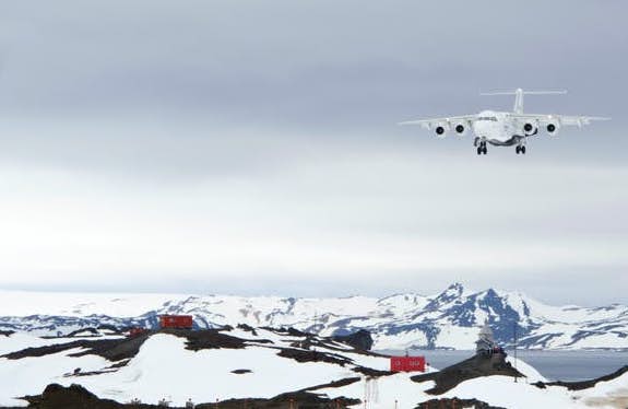 Flights to Antarctica: The complete guide